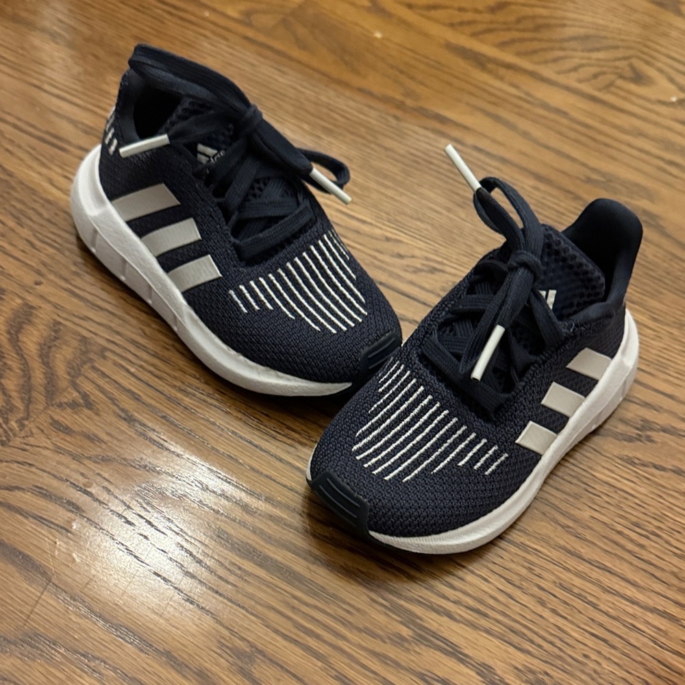 Adidas toddler navy Sneakers